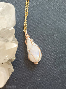 Moonstone Teardrop Goddess - Rosegold wiring Gold Satellite - One of a kind Necklace