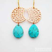 Load image into Gallery viewer, Rose gold Crescent + Turquoise Howlite