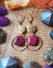 Load image into Gallery viewer, Ghost Eye Wine Jasper Hexagon Circles - Lever Back Earrings