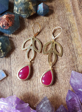 Load image into Gallery viewer, Triple Leaf Gold Framed Fuchsia Drops - Earrings